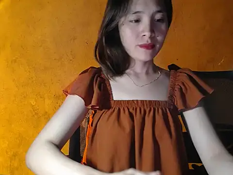 Lyzizi lovely09 online show from October 4, 2025, 12:58 pm