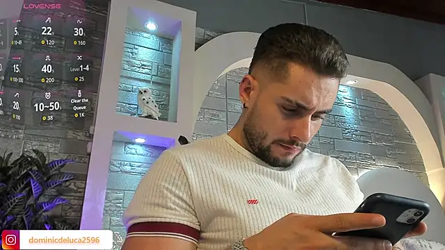 dominic de luca online show from December 23, 2025, 3:26 am