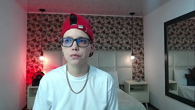 Snapshot of SpencerMontgomery chatting on September 8, 2025, 7:46 pm SpencerMontgomery online show from September 8, 2025, 7:46 pm