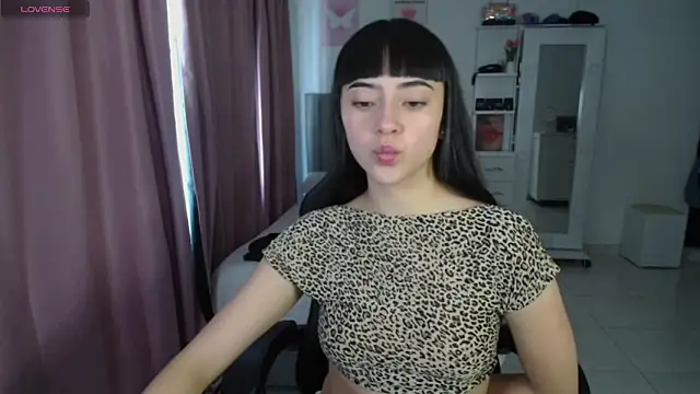 violetta blackk online show from March 20, 2026, 5:51 pm