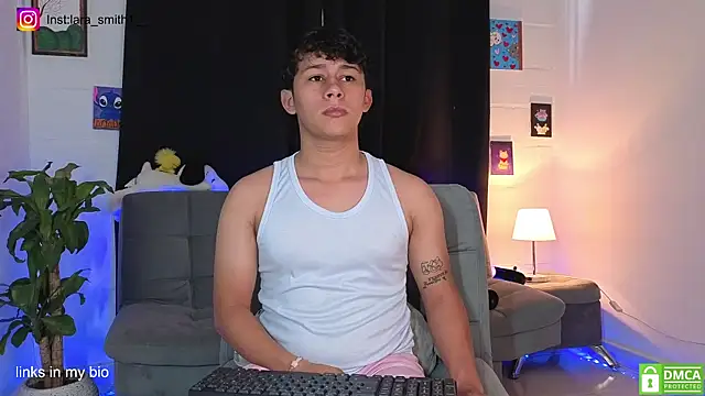 Snapshot of elias_steel1 chatting on March 21, 2026, 1:05 pm elias steel1 online show from March 21, 2026, 1:05 pm