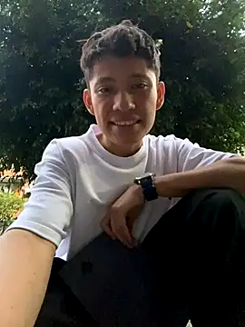 elfernh online show from October 25, 2025, 10:48 pm