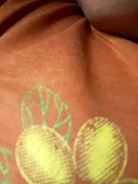 CoMay003 online show from October 30, 2025, 4:52 pm