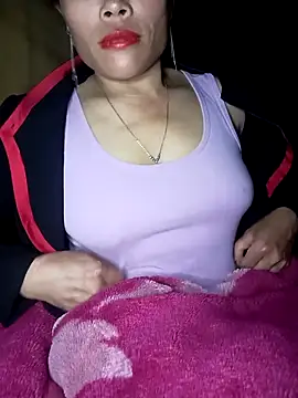 CoMay003 online show from December 21, 2025, 1:29 pm