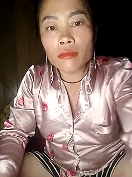 Snapshot of CoMay003 chatting on March 6, 2026, 1:40 pm CoMay003 online show from March 6, 2026, 1:40 pm