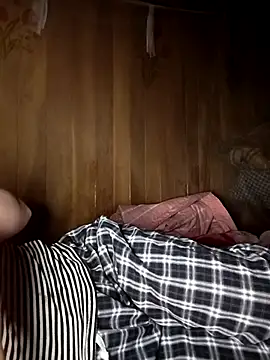 Snapshot of CoMay003 chatting on March 18, 2026, 8:28 am CoMay003 online show from March 18, 2026, 8:28 am