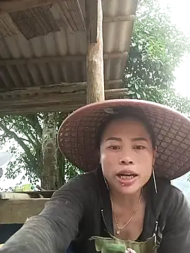 Snapshot of CoMay003 chatting on March 28, 2026, 5:40 am CoMay003 online show from March 28, 2026, 5:40 am