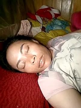 Snapshot of CoMay003 chatting on April 8, 2026, 5:13 pm CoMay003 online show from April 8, 2026, 5:13 pm