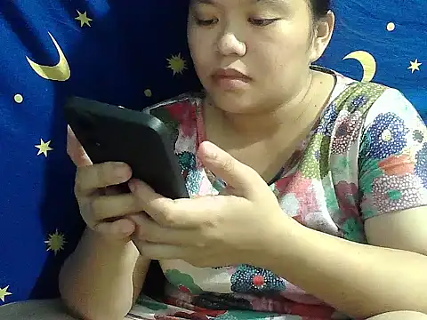 Snapshot of cris_sweety chatting on October 30, 2025, 1:12 pm cris sweety online show from October 30, 2025, 1:12 pm