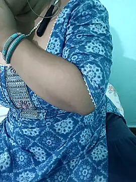 Snapshot of Anjali-bhabhi chatting on September 29, 2025, 5:51 pm Anjali-bhabhi online show from September 29, 2025, 5:51 pm