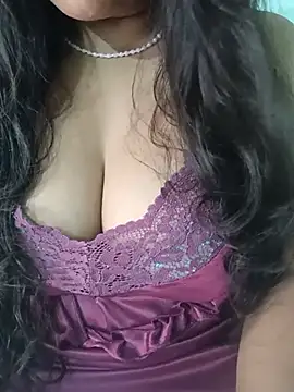 Snapshot of Anjali-bhabhi chatting on June 22, 2026, 4:31 am Anjali-bhabhi online show from June 22, 2026, 4:31 am