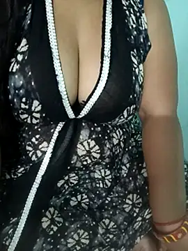 Snapshot of Anjali-bhabhi chatting on July 8, 2026, 7:57 am Anjali-bhabhi online show from July 8, 2026, 7:57 am