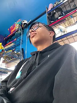 diegoand0911 online show from March 31, 2026, 1:44 pm