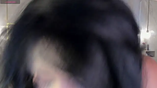 Miss Charlottet online show from March 5, 2026, 4:25 pm