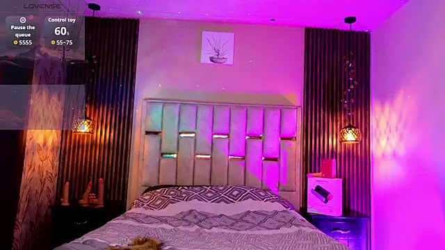 Room 69x online show from May 19, 2026, 12:22 pm