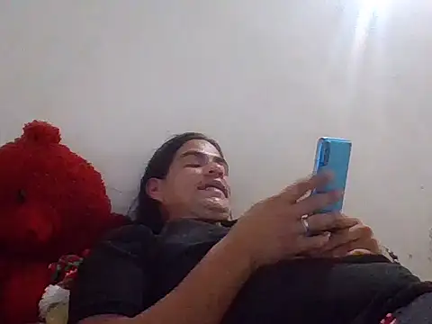 andre16251 online show from February 25, 2026, 8:51 pm