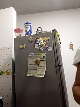 linda luna29 online show from January 18, 2026, 3:10 am