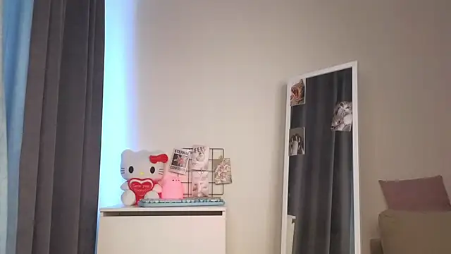 Snapshot of roxydolll chatting on June 22, 2026, 2:02 am roxydolll online show from June 22, 2026, 2:02 am