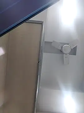 kiss like choco11 online show from March 25, 2026, 5:35 am