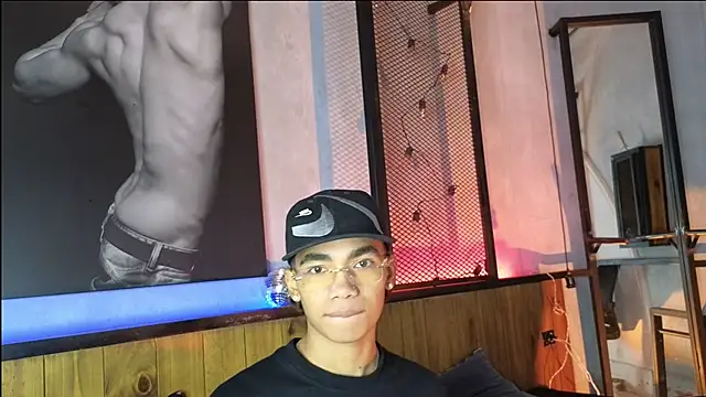 AlanCutee online show from March 14, 2026, 12:21 pm