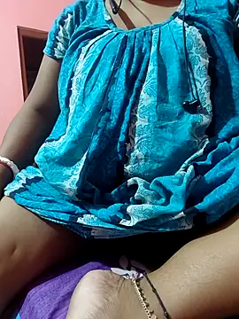 Snapshot of Cute-Swewty chatting on May 8, 2026, 3:39 pm Cute-Swewty online show from May 8, 2026, 3:39 pm