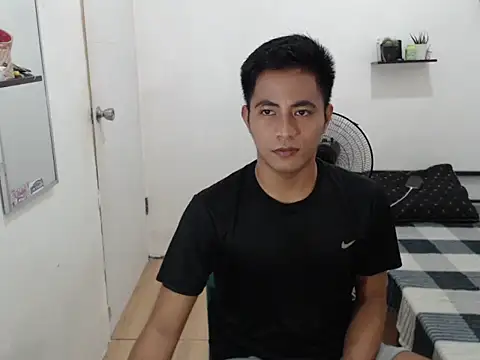 Lloyd wintours online show from October 28, 2025, 4:53 pm