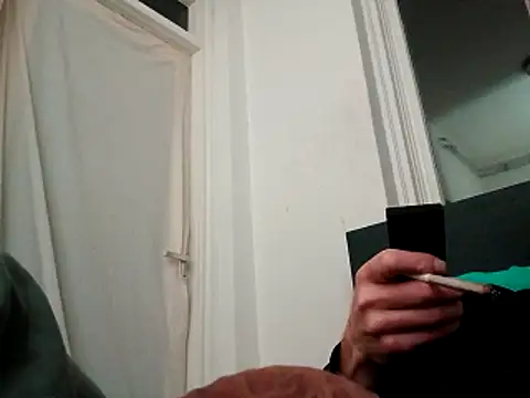 Snapshot of handsome8inchh chatting on November 1, 2025, 12:12 am handsome8inchh online show from November 1, 2025, 12:12 am