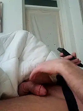 handsome8inchh online show from March 3, 2026, 2:39 am