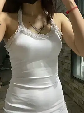   BabyShowPublic   online show from December 21, 2025, 4:25 pm