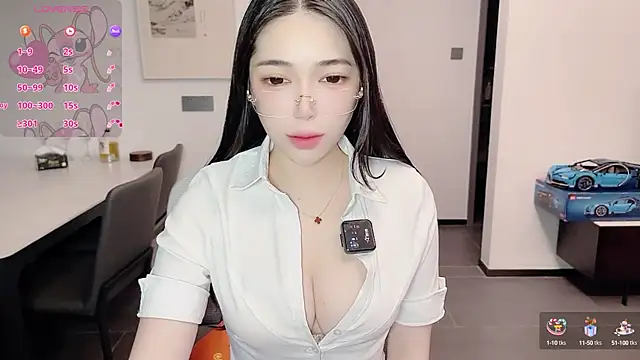 Snapshot of Scarlett-bb chatting on October 13, 2025, 8:31 pm Scarlett-bb online show from October 13, 2025, 8:31 pm