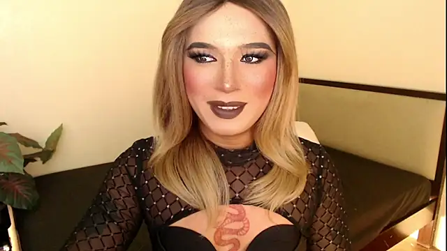 mslilly croft online show from December 18, 2025, 5:41 pm