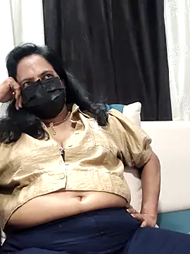 Snapshot of mallu-lover chatting on May 4, 2026, 6:26 pm mallu-lover online show from May 4, 2026, 6:26 pm