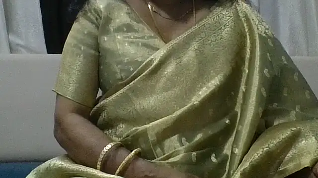 Snapshot of mallu-lover chatting on May 25, 2026, 4:24 pm mallu-lover online show from May 25, 2026, 4:24 pm
