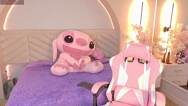 amy miller1 online show from March 5, 2026, 8:27 pm