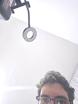 Snapshot of HotZiam chatting on January 12, 2026, 3:12 am HotZiam online show from January 12, 2026, 3:12 am