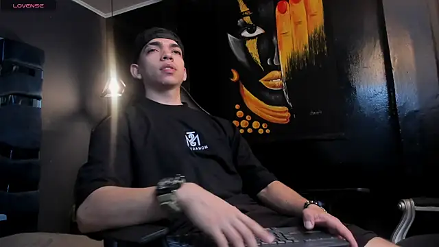 Eryonbradley online show from November 28, 2025, 11:24 am