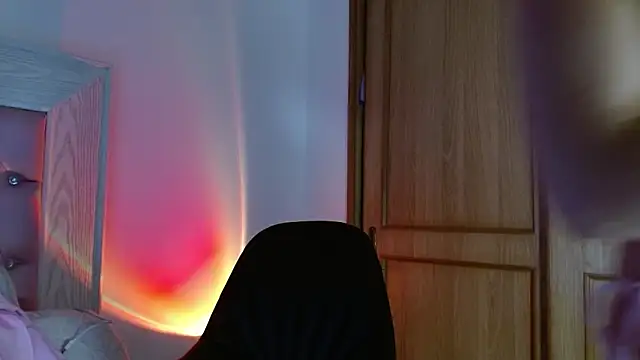 Ayleen m online show from February 6, 2026, 10:29 am