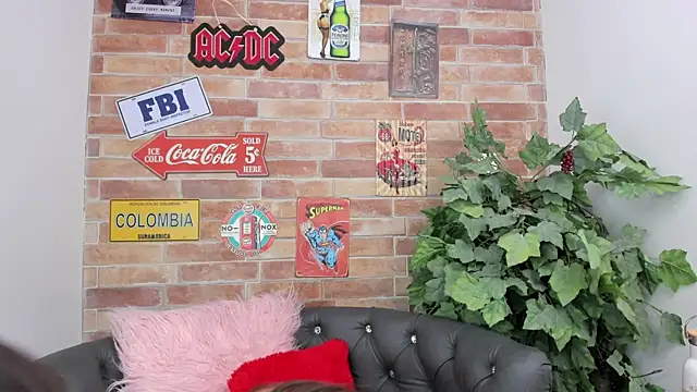 misss luxury online show from January 10, 2026, 11:01 am