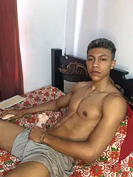 Snapshot of RickyEbony chatting on January 10, 2026, 3:36 pm RickyEbony online show from January 10, 2026, 3:36 pm