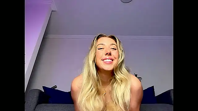 louiseberkeley online show from February 25, 2026, 12:31 am