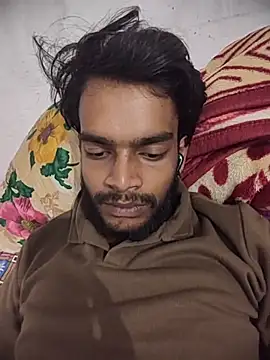 yashuuuu021 online show from October 8, 2025, 6:27 pm