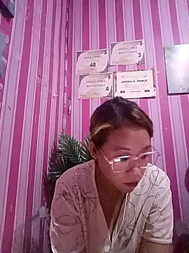 Alluring sassy4u online show from September 13, 2025, 3:23 pm