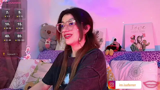 isaferrer06 online show from April 21, 2026, 4:19 am