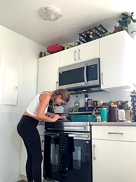 myasecrets online show from September 14, 2025, 6:40 pm