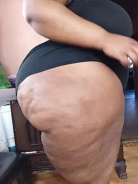 Snapshot of Babybigbutt chatting on July 17, 2026, 8:21 am Babybigbutt online show from July 17, 2026, 8:21 am