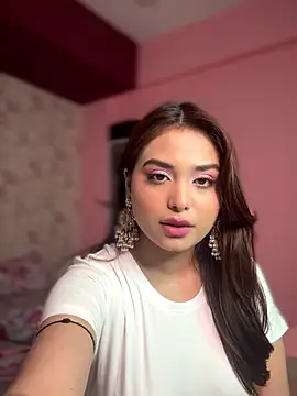 Snapshot of chloiedecker chatting on April 8, 2026, 7:36 pm chloiedecker online show from April 8, 2026, 7:36 pm