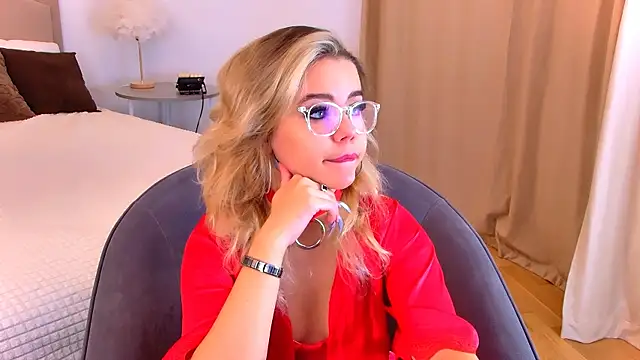 PrincessSlay online show from September 18, 2025, 5:20 am