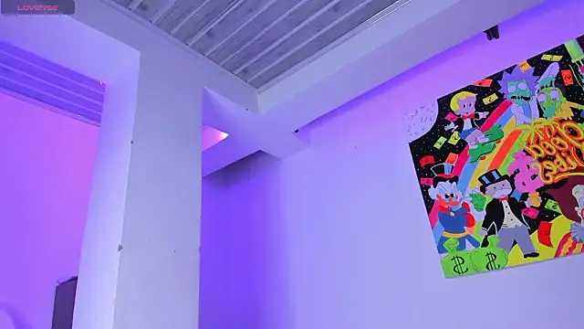 MiaVillalobos online show from February 3, 2026, 1:48 am