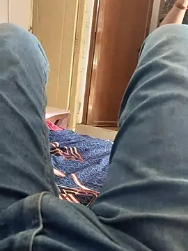 Snapshot of whitelady15 chatting on November 9, 2025, 7:50 am whitelady15 online show from November 9, 2025, 7:50 am