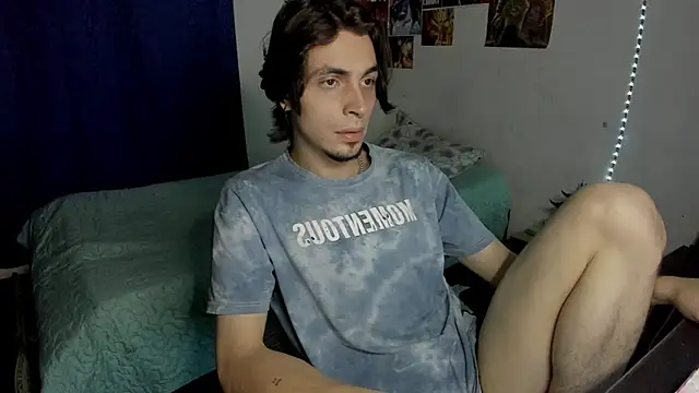 Snapshot of golden_ryyan chatting on May 7, 2026, 7:36 am golden ryyan online show from May 7, 2026, 7:36 am